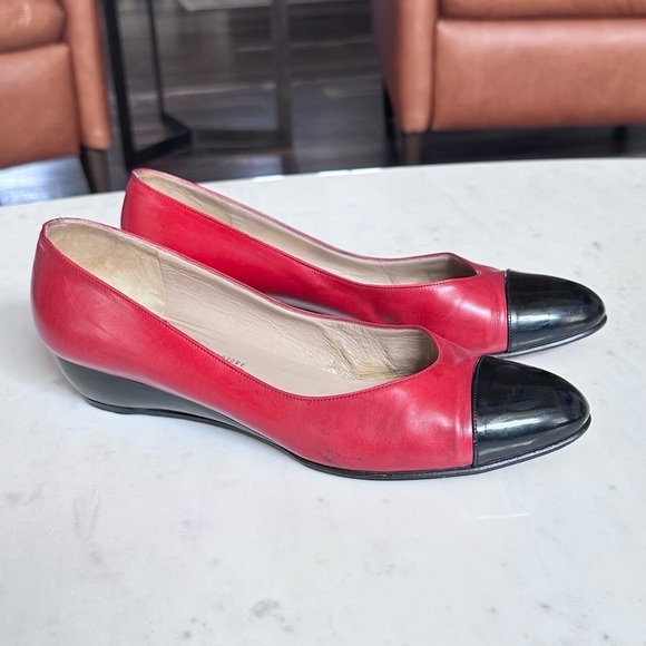 Salvatore Ferragamo Shoes - Vintage Salvatore Ferragamo Red and Black Leather Round Toe Wedge Heel Size 8B